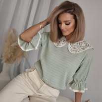 Xana Collection Bluzeczka z Koronką Bez Kołnierzyka Matcha 139 zł