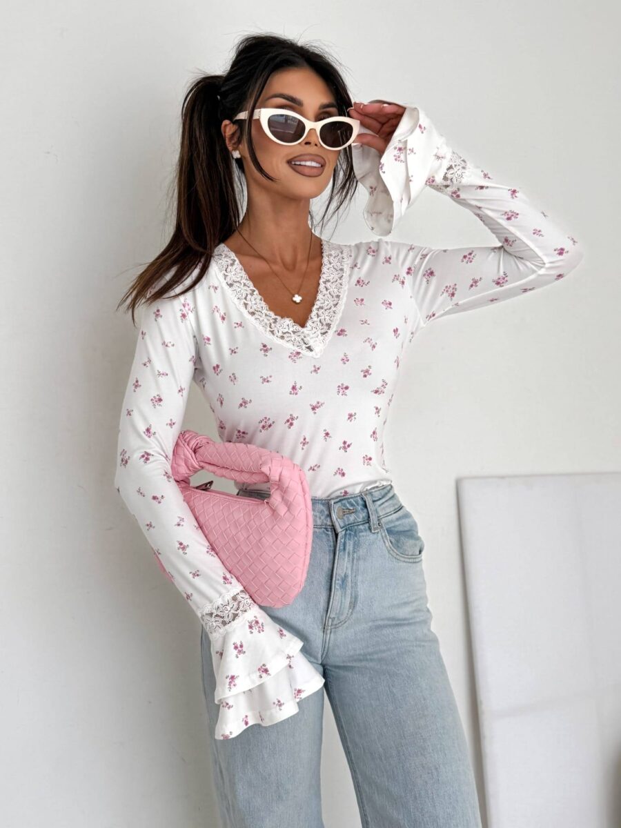 Selfie Bluzeczka Rękawek Dzwoneczek Drobne Różowe Kwiatuszki 129 zł