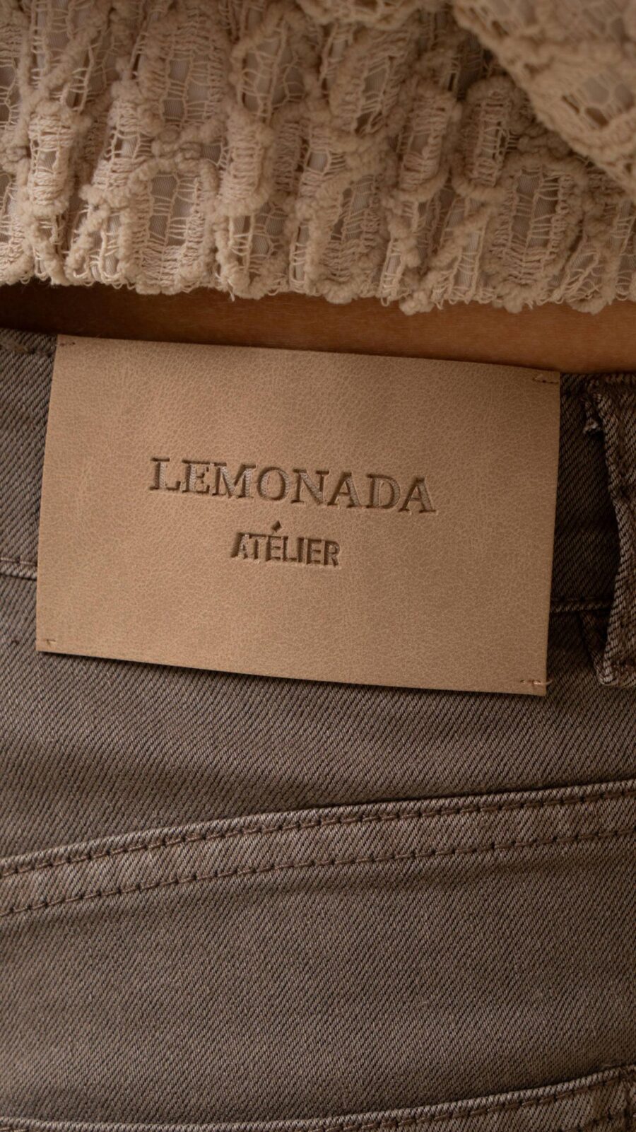 Lemonada Spodnie Jeansy Baloony Czekolada 169 zł