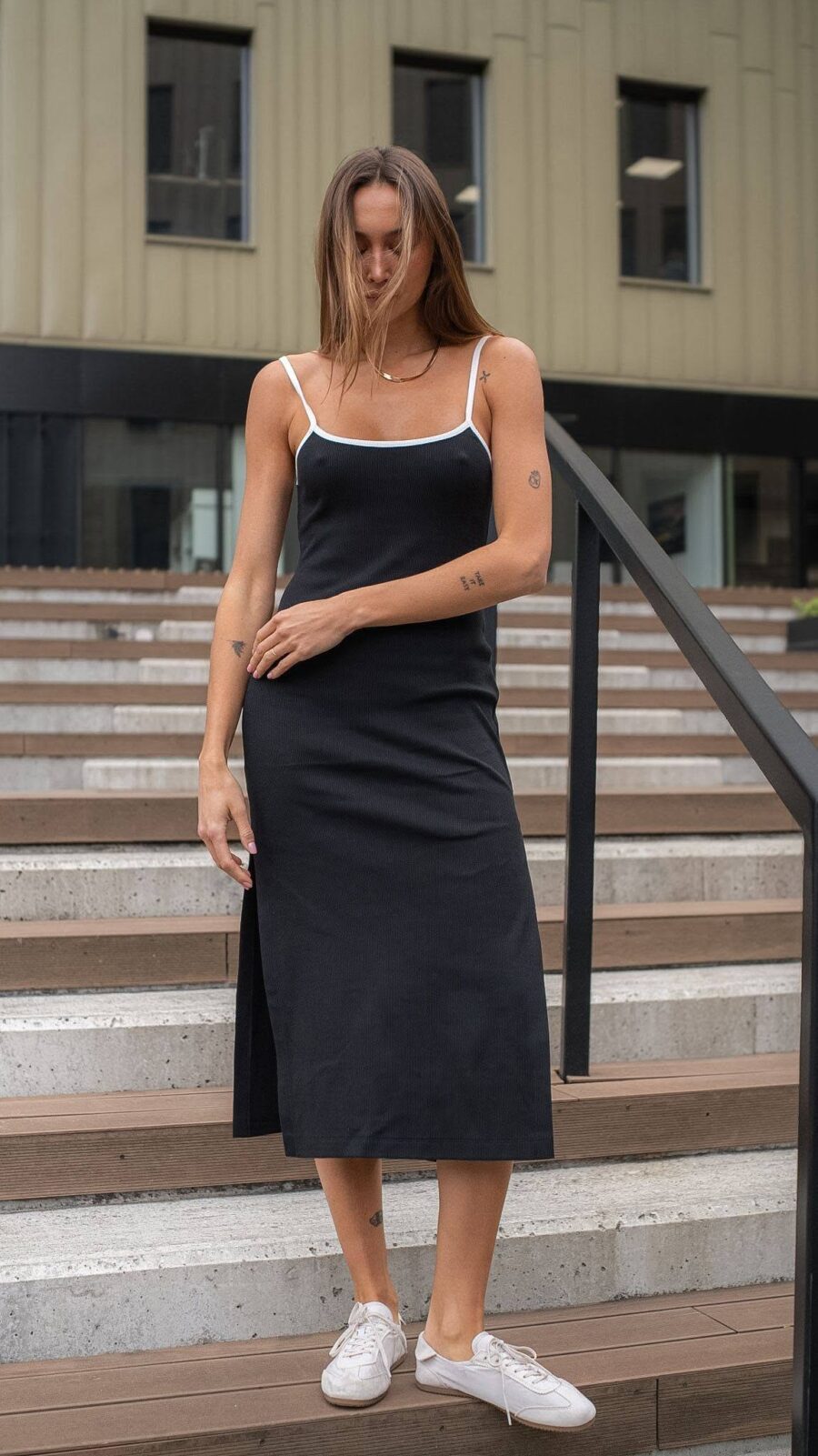 Lemonada Project Runway Sukienka Prążek Lamówka Czarna 159 zł